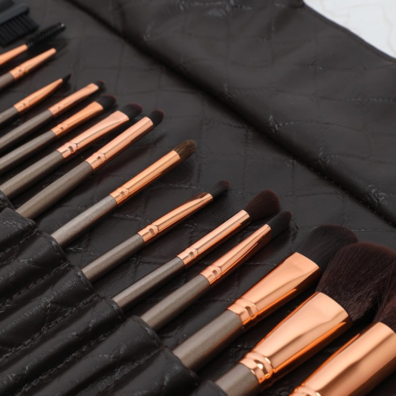Bộ Cọ Trang Điểm 15 Cây Kèm Túi Bh Cosmetics Rose Gold 15 Piece Brush Set BHBO32